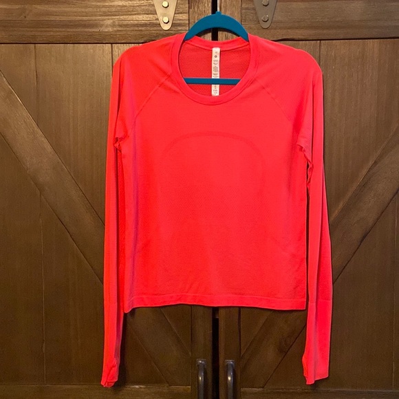Lululemon🍋Swiftly Tech Longsleeve Race Length Shirt - Picture 2 of 6